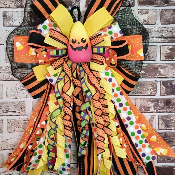 Candy Corn Halloween Bow, Mailbox Bow, Wreath Bow, Tree Bow, Spooky Bow - Picture 6 of 7